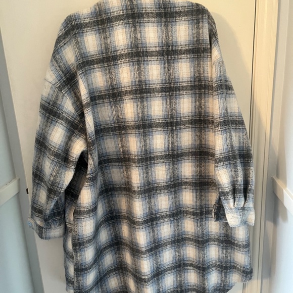 Red Sky Lumber Shacket - Picture 2 of 8